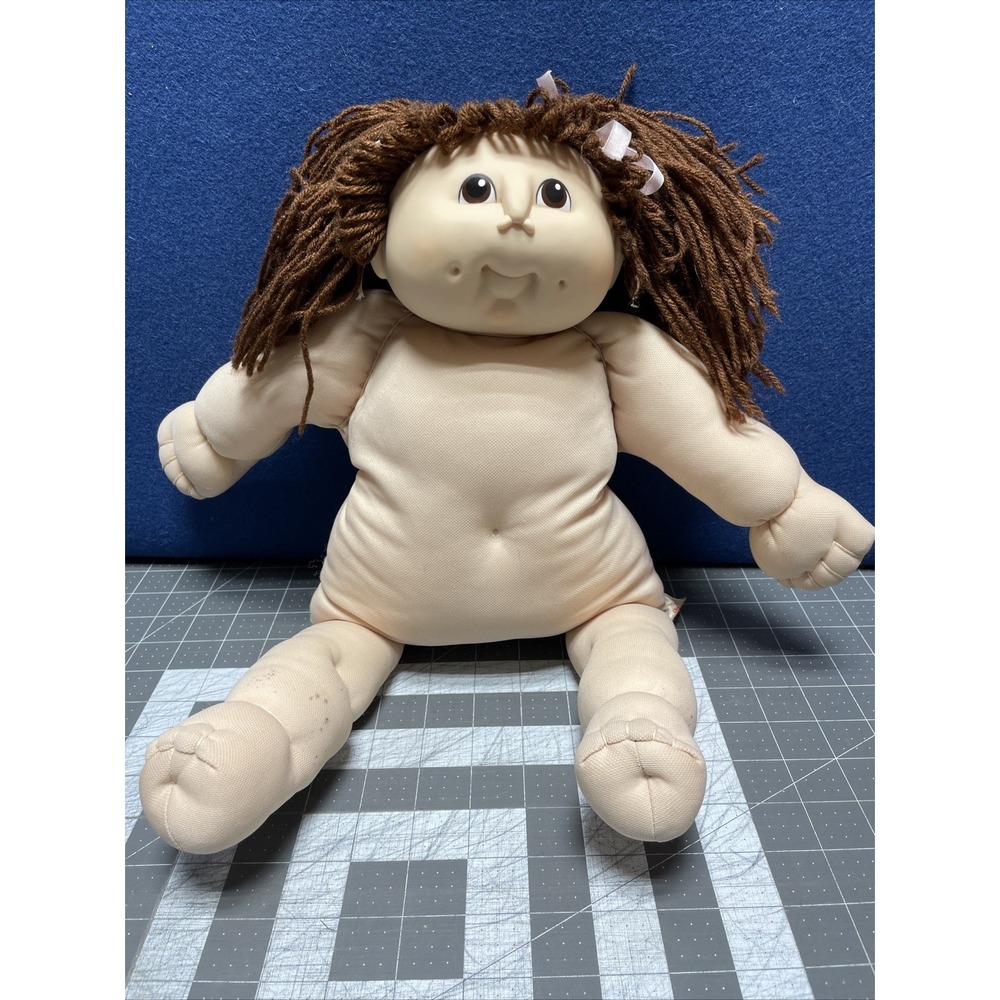 The Original Doll Baby by M.N. Thomas 1984‎ Fibre-Craft Long Brown Hair Flawed